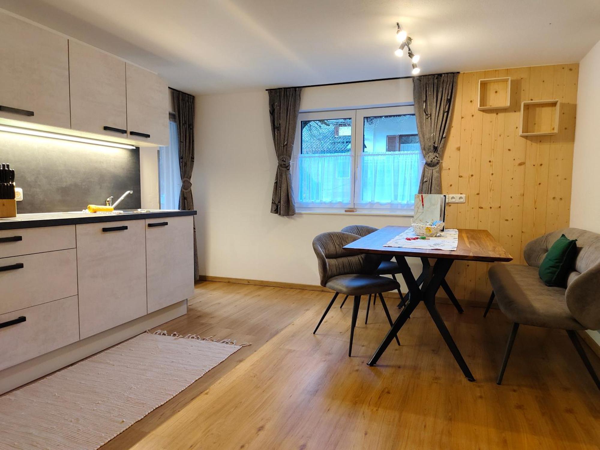 Alpenbauernhaus Konzett Schruns Bilik gambar